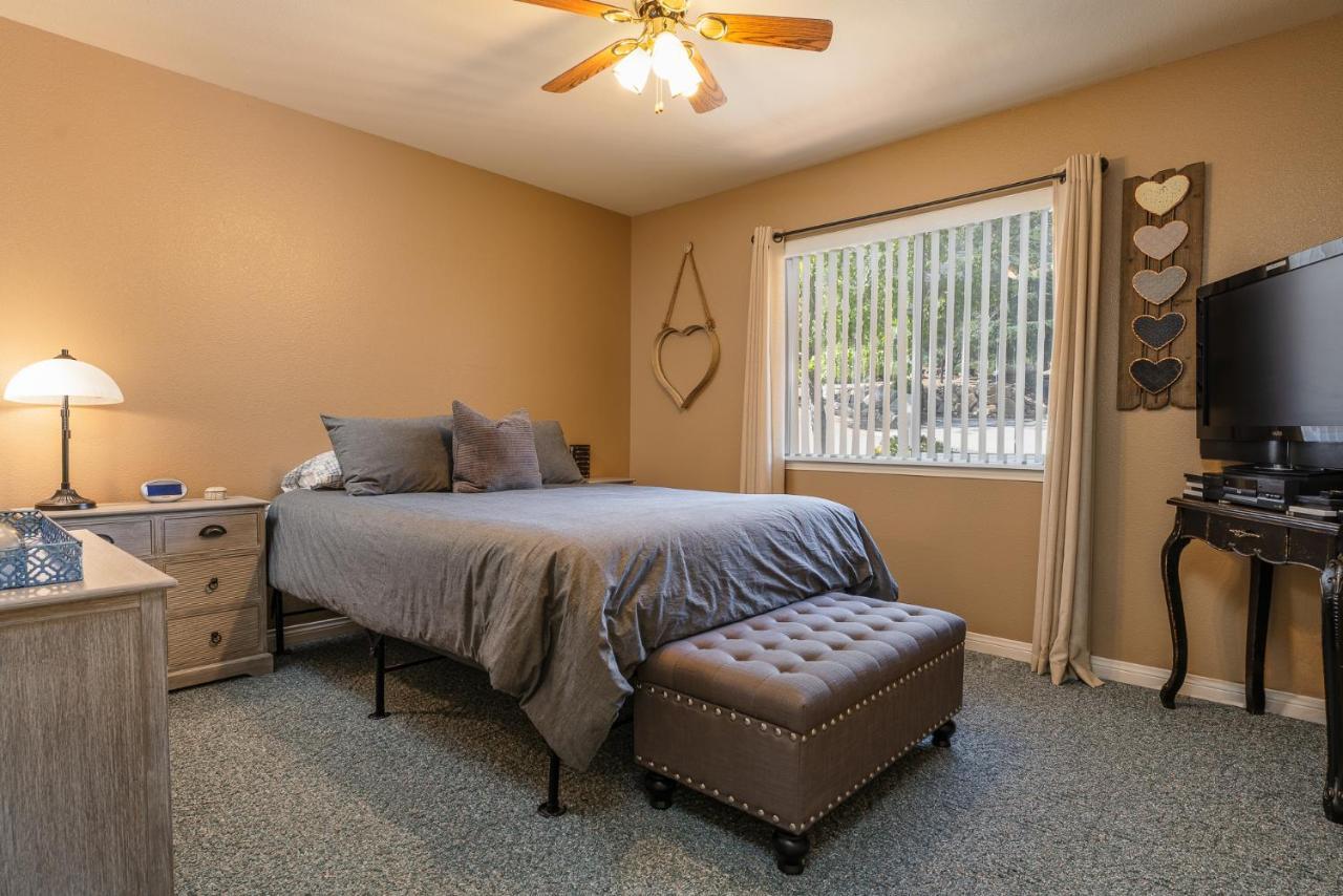 Lazy Squirrel - Cozy Family House With Full Game Room Kernville Exterior photo